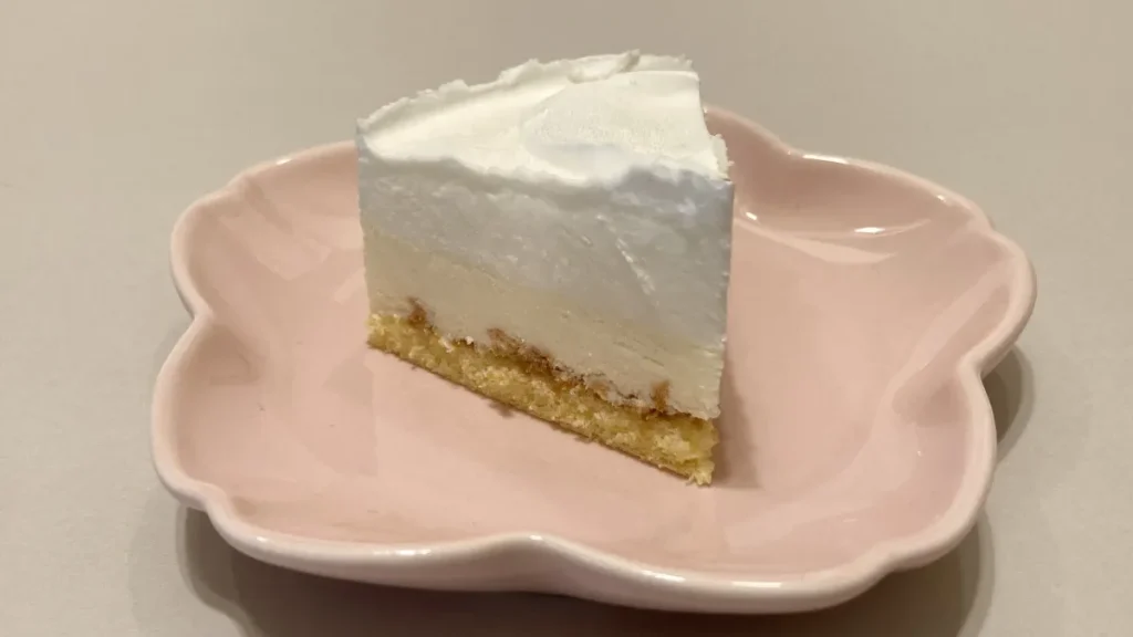 ビアードパパ　レアチーズケーキ　カットした後